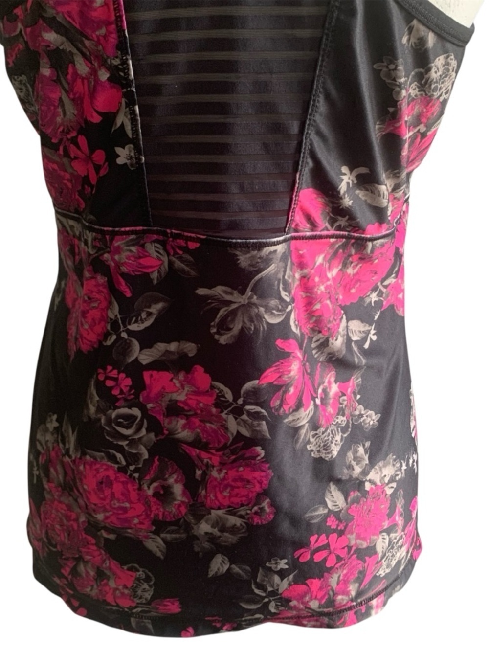 Sports Tunic Tank Gym Yoga Everyday Wear Black Floral Pink Size M - Picture 8 of 13